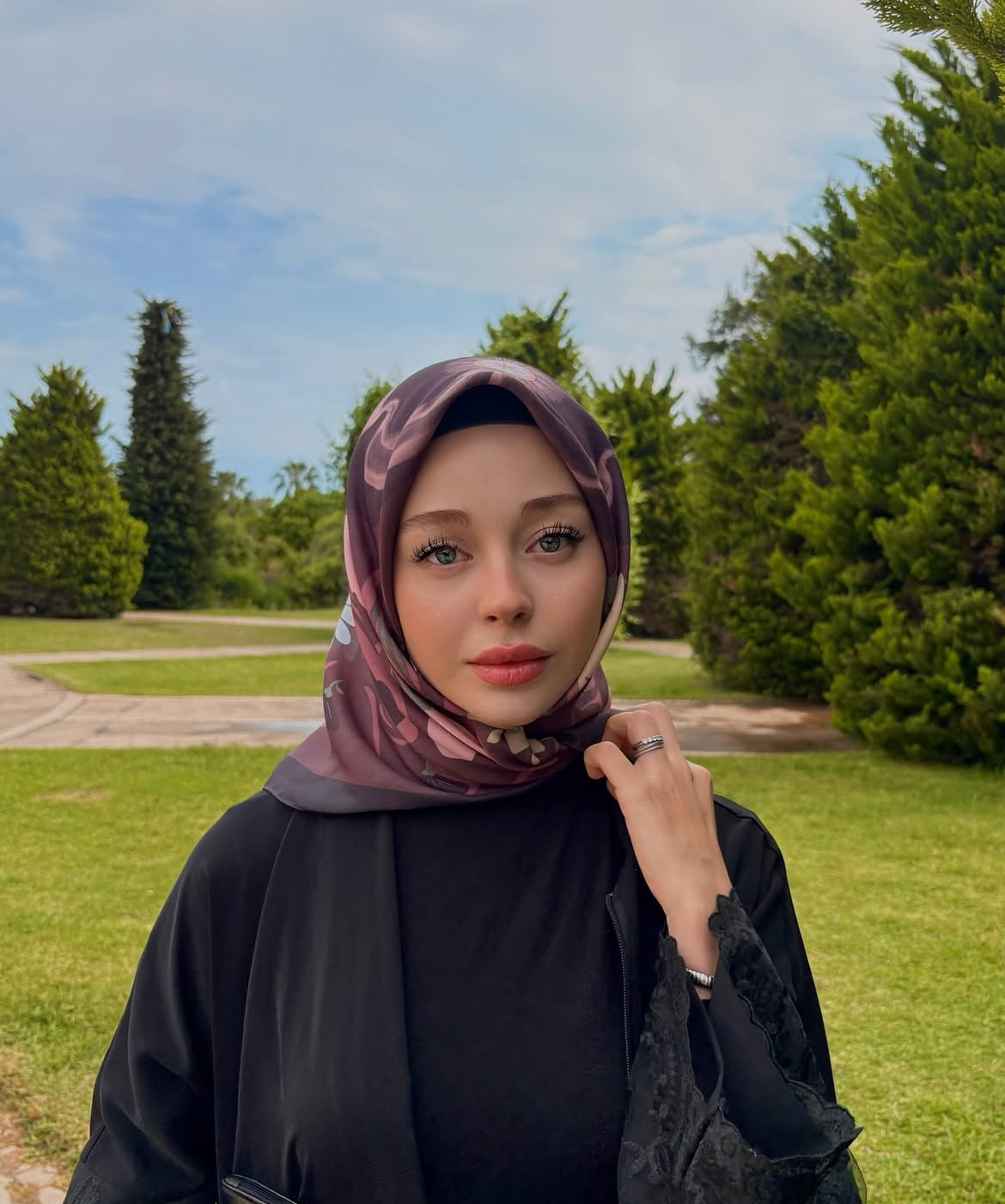Geçimli Pozitif Partner Escort İpek