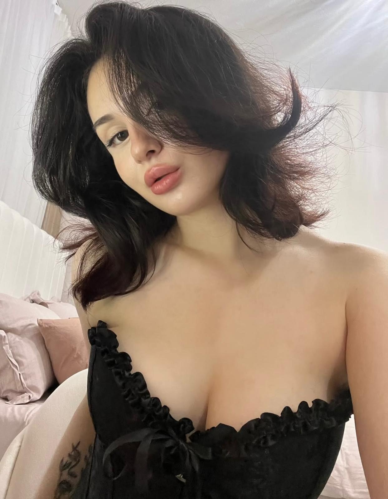 Yenidoğdu İngiliz Escort Bayan Nursema