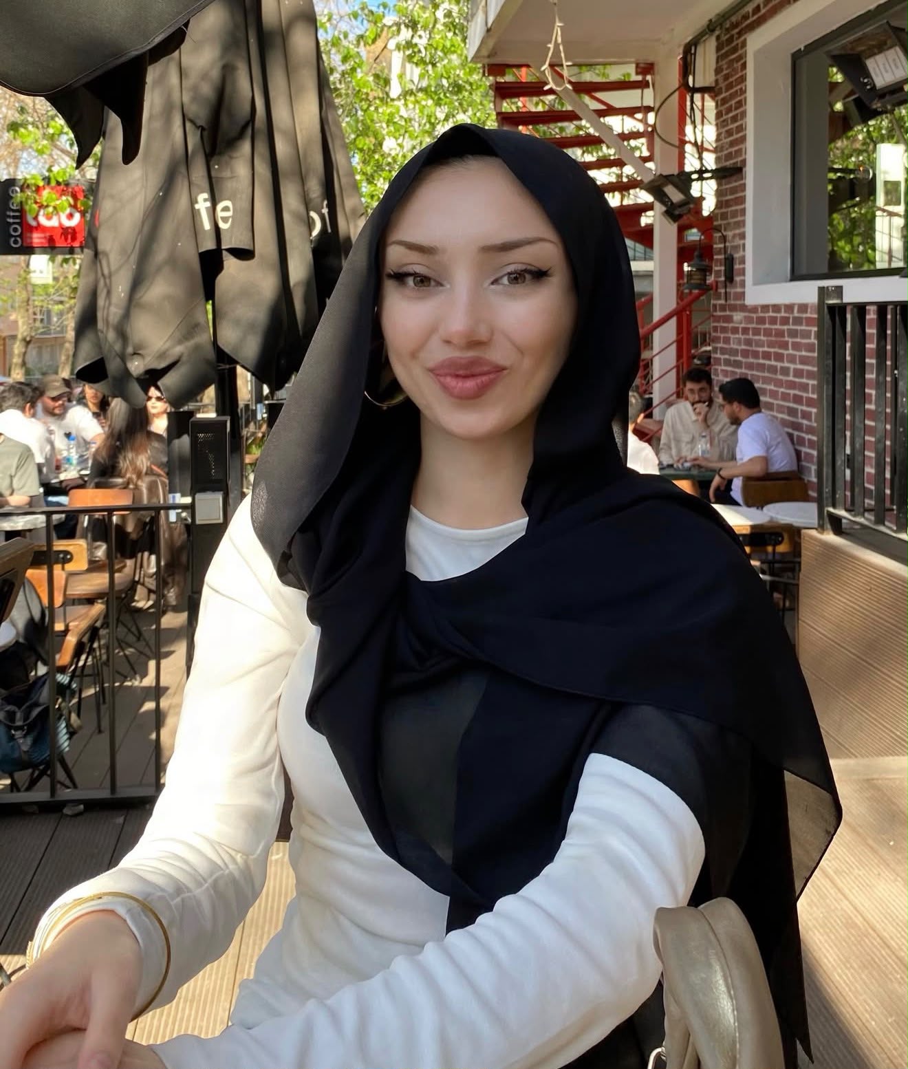 Gövdeli Gerçek Bayan Escort Bayan Ceren